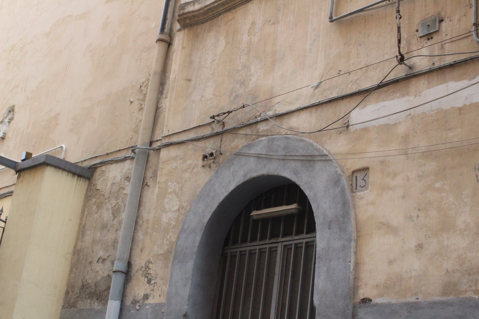 [Portale del Palazzo in Salita Stella 13] (palazzo, privato) - Napoli (NA)